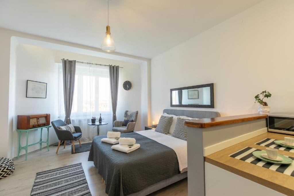Polai Boutique Apartments With Free Parking Bagian luar foto